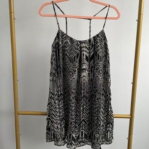 Beautiful dress 👗 black and white